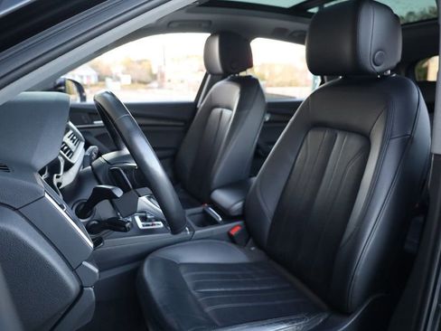 Used 2018 Audi Q5 2.0T Premium Plus w/ Premium Plus Package image 16