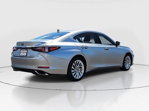 Used 2020 Lexus ES 350 w/ Luxury Package FWD image 5