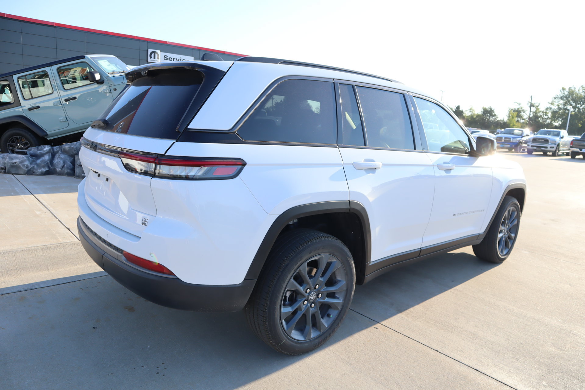 New 2026 Jeep Grand Cherokee Limited AWD/4WD image 22