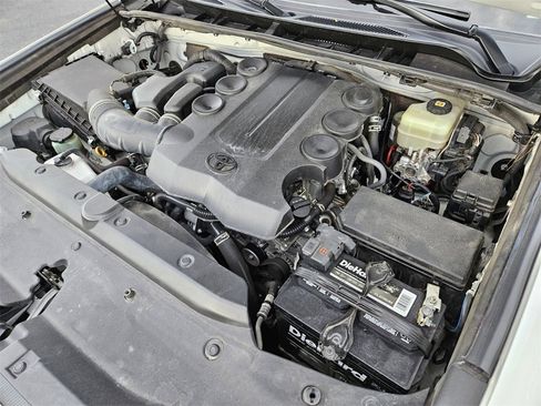 Used 2021 Toyota 4Runner Limited image 18