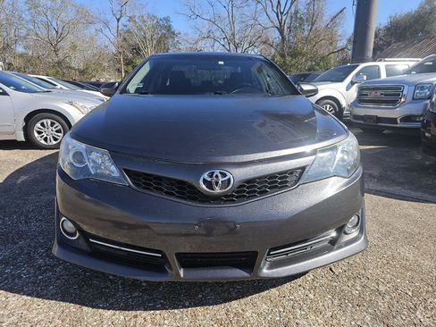 Used 2013 Toyota Camry SE image 3