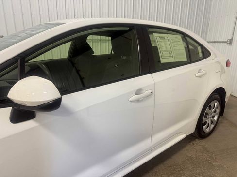 Used 2023 Toyota Corolla LE w/ Carpet Mat Package (TMS) FWD image 7
