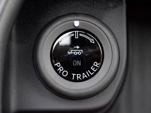 New 2026 Ford Expedition Active RWD image 16