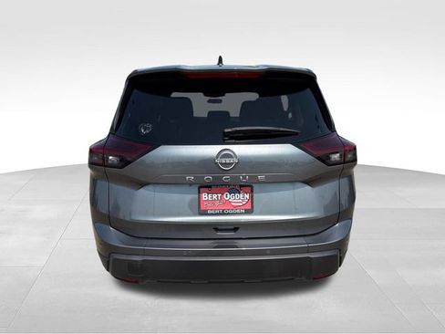 Certified 2024 Nissan Rogue S FWD image 7