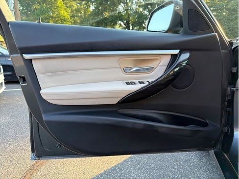 Used 2018 BMW 330i Sedan RWD image 7