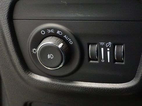 Certified 2023 Jeep Grand Cherokee Limited w/ Black Appearance Package image 26