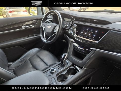 Used 2022 Cadillac XT6 Premium Luxury image 22