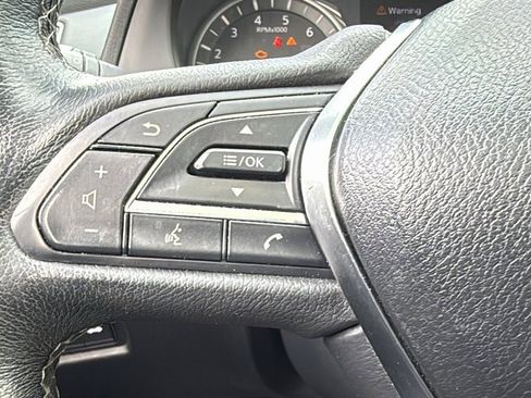 Used 2018 INFINITI Q50 Luxe image 22