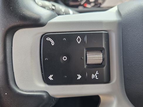 Used 2023 Land Rover Defender 110 S AWD/4WD image 23