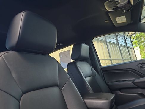 Used 2023 Chevrolet Colorado Trail Boss AWD/4WD image 13