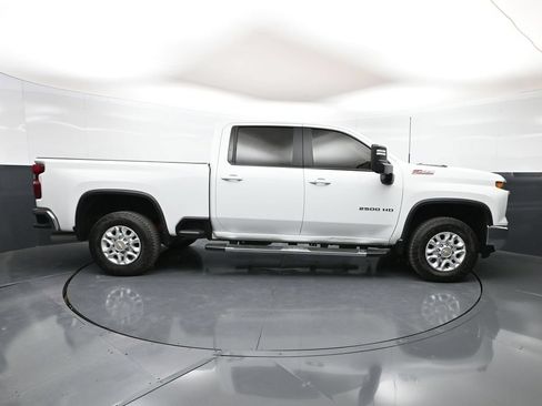 Used 2024 Chevrolet Silverado 2500 LT AWD/4WD image 24