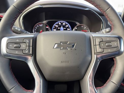 Used 2025 Chevrolet Blazer RS w/ Enhanced Convenience Package image 21