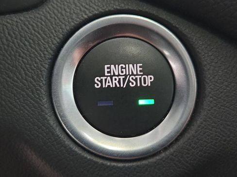 Used 2024 Chevrolet Equinox LT FWD image 22