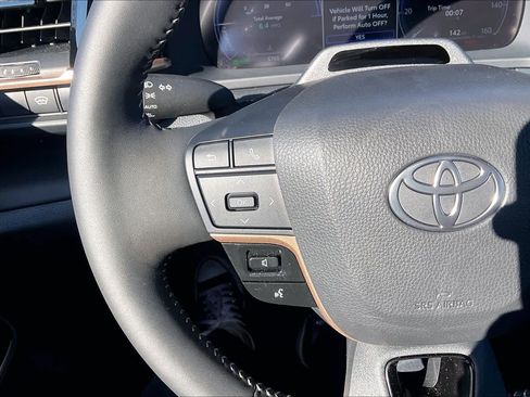 Used 2026 Toyota Crown Limited image 24