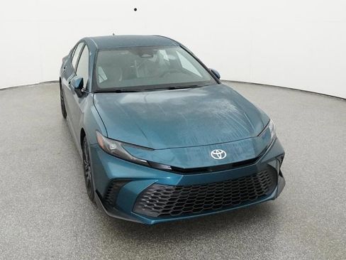 New 2026 Toyota Camry SE image 32