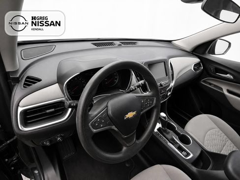 Used 2019 Chevrolet Equinox LS w/ LPO, Cargo Package FWD image 8