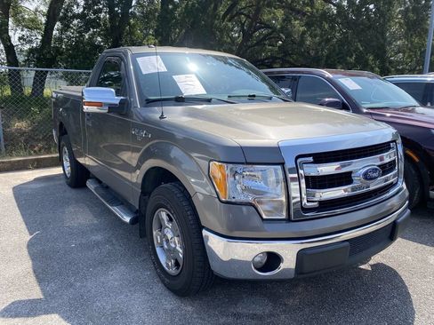Used 2013 Ford F150 XLT w/ Mid Equipment Group RWD image 2