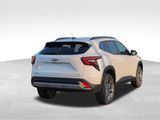 Used 2025 Chevrolet Trax LT w/ Driver Confidence Package image 5