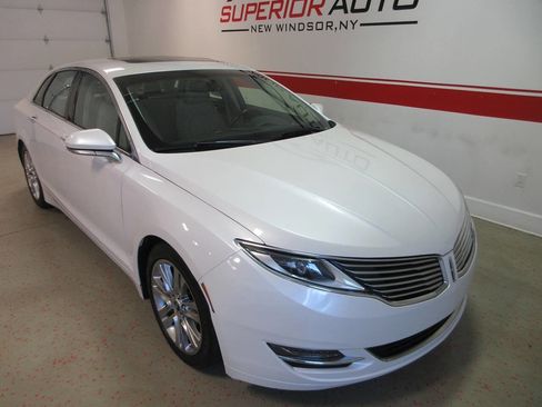 Used 2016 Lincoln MKZ AWD w/ Equipment Group 200A Select image 12