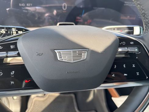 New 2026 Cadillac Vistiq Luxury image 23