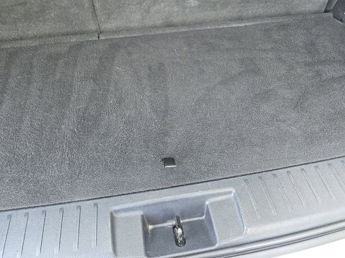 Used 2022 Toyota Highlander XLE image 98