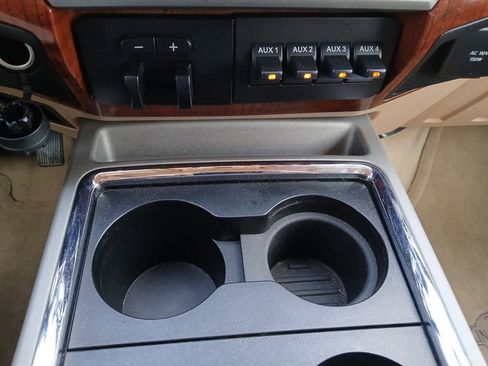 Used 2015 Ford F250 King Ranch w/ FX4 Off-Road Package AWD/4WD image 39
