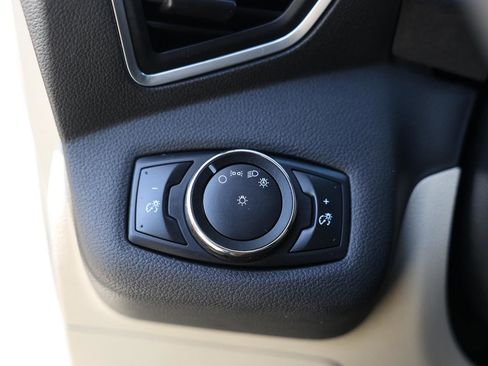 Used 2013 Ford C-MAX SE image 38