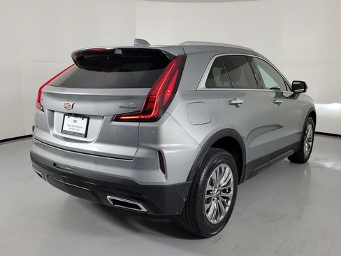 Certified 2025 Cadillac XT4 Premium Luxury FWD image 3