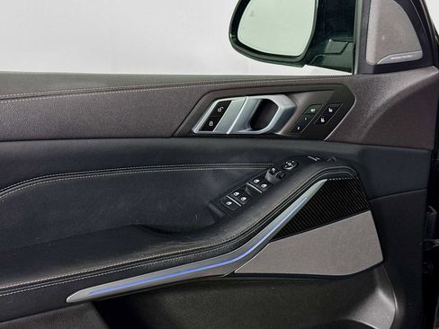 Used 2021 BMW X5 M50i w/ Executive Package image 18