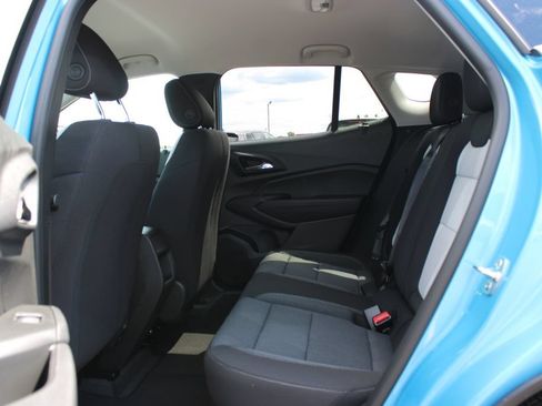 New 2026 Chevrolet Trax LS w/ LS Convenience Package FWD image 23