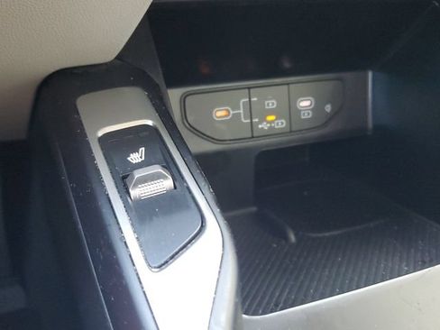 Used 2025 Kia Sorento S w/ Panoramic Sunroof Package FWD image 31