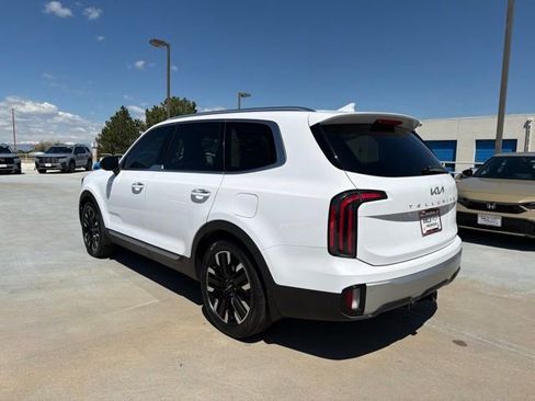 Used 2024 Kia Telluride SX w/ Towing Package AWD/4WD image 4