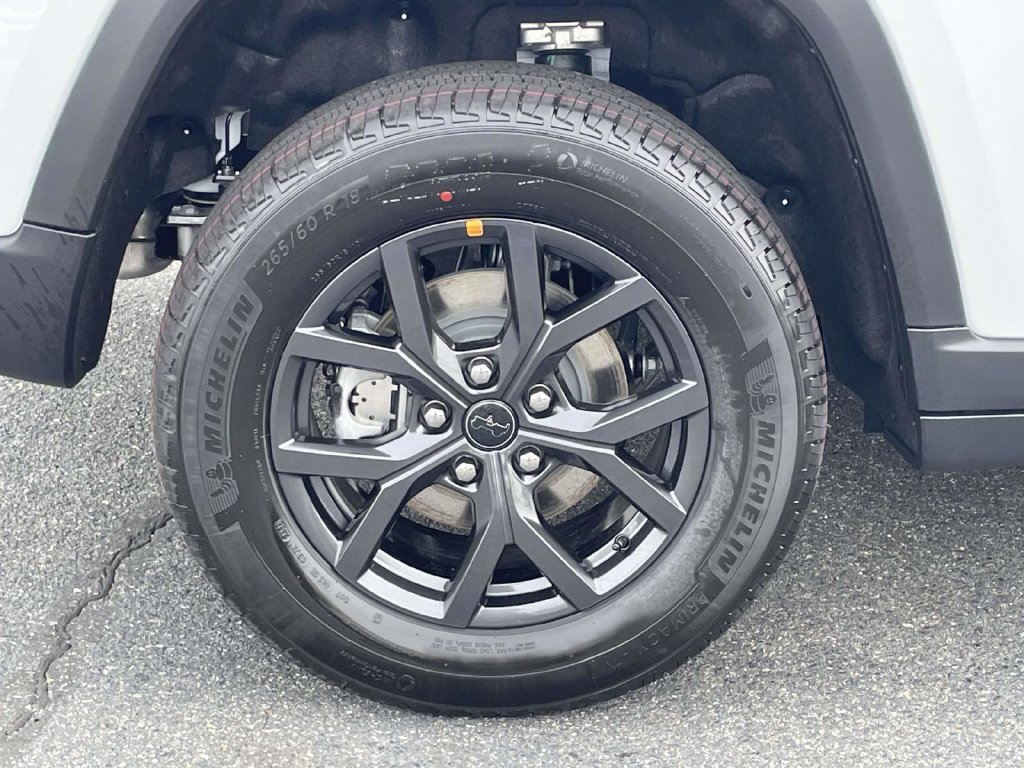 New 2027 Jeep Grand Cherokee 4WD image 13