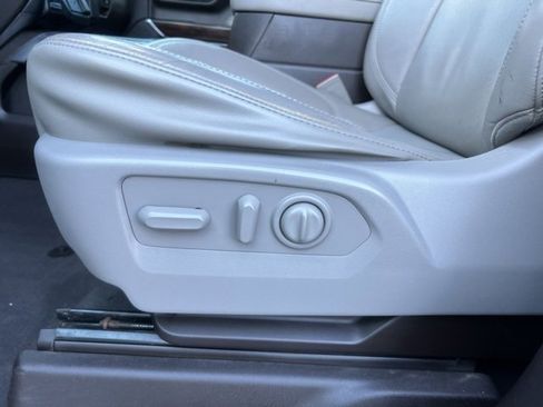 Used 2020 GMC Sierra 2500 SLT w/ SLT Premium Plus Package image 12