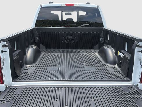 Used 2026 Ford F150 Lariat w/ Equipment Group 502A High AWD/4WD image 9