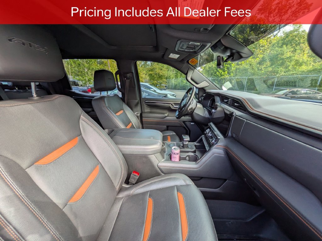 Used 2024 GMC Sierra 1500 AT4 w/ Technology Package AWD/4WD image 9