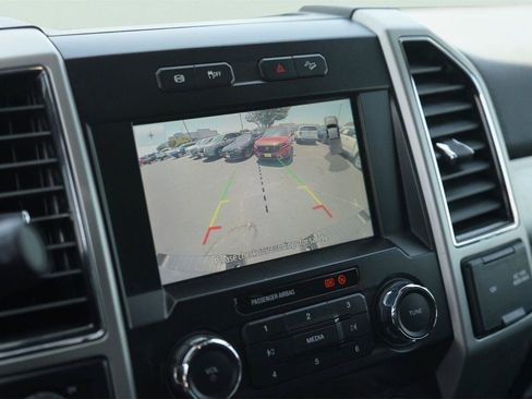 Used 2021 Ford F350 Lariat w/ Lariat Value Package AWD/4WD image 27