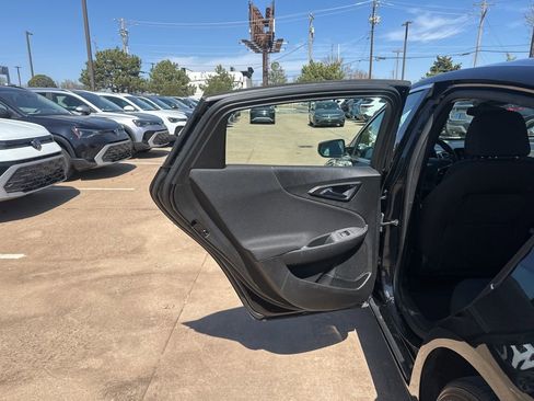 Used 2024 Chevrolet Malibu LT FWD image 14