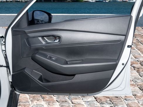 Used 2023 Honda Accord LX image 31