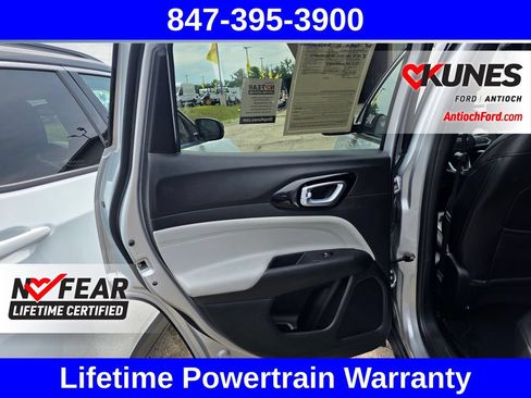 Used 2025 Jeep Compass Limited AWD/4WD image 29