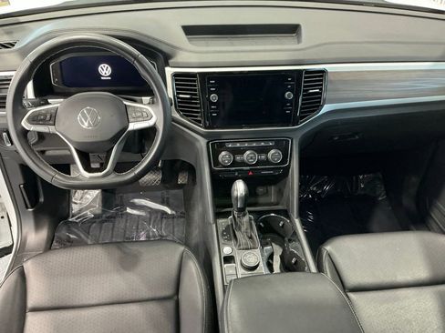 Used 2023 Volkswagen Atlas SEL image 15