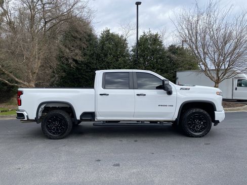 Used 2024 Chevrolet Silverado 2500 LT w/ Z71 Sport Edition image 10