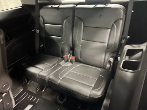 Certified 2021 GMC Acadia SLT w/ Technology Package image 14