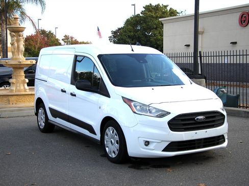 Used 2019 Ford Transit Connect XLT image 3