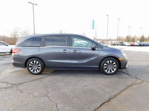 Used 2024 Honda Odyssey EX-L image 2