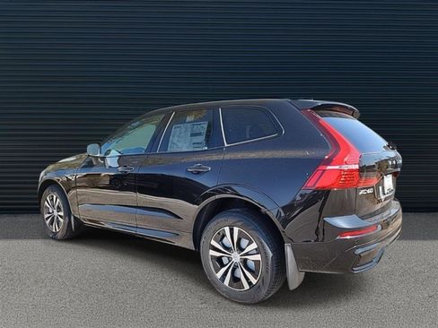 Used 2025 Volvo XC60 T8 Core w/ Climate Package image 2
