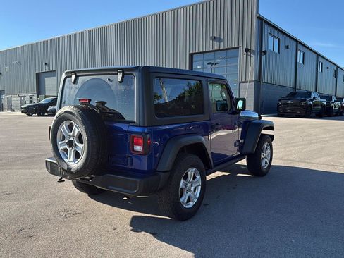 Used 2020 Jeep Wrangler Sport AWD/4WD image 3