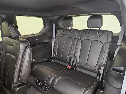 New 2026 Jeep Grand Cherokee L Limited AWD/4WD image 8