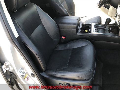 Used 2014 Lexus GX 460 w/ Premium Package AWD/4WD image 25
