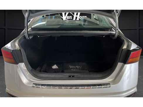 Used 2021 Nissan Altima 2.5 SR w/ SR Premium Package FWD image 27